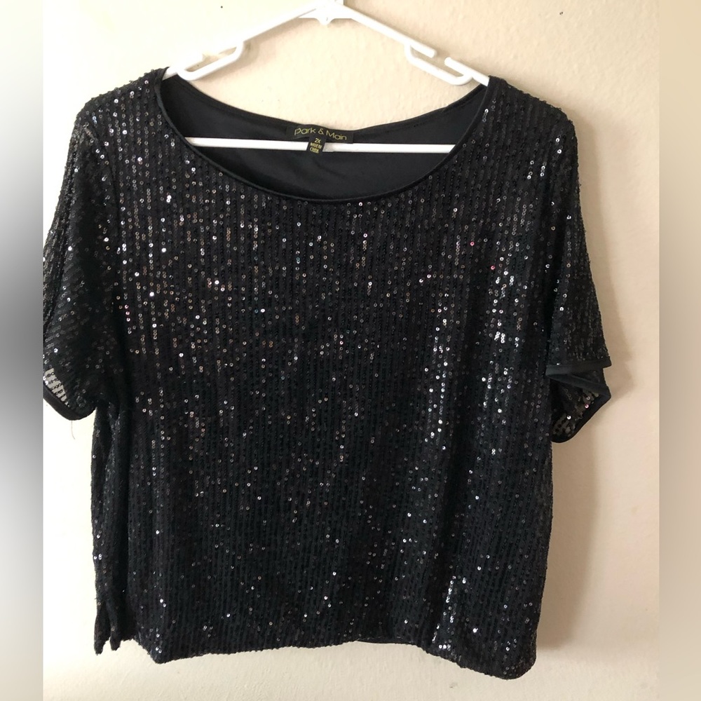 Park and Main- 2XL black sequin top new- no tags never worn